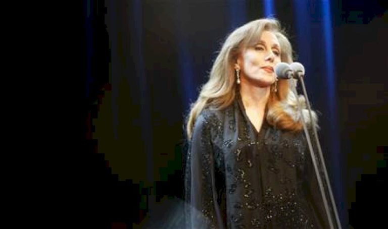 فيديو نادر لفيروز تتحدث فيه عن “إشاعة”.. شاهدوا ماذا قالت فيديو-نادر-لفيروز-تتحدث-فيه-عن-"إشاعة".-شاهدوا-ماذا-قالت