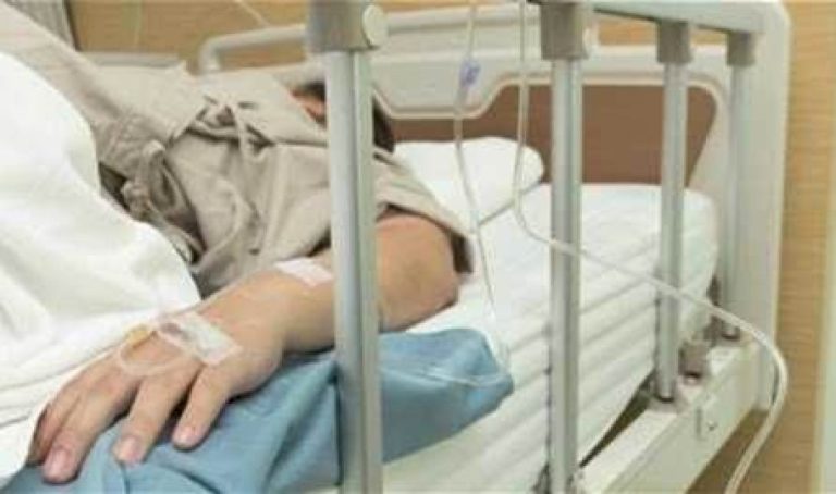 بدت متعبة على فراش المرض.. ممثلة لبنانية نقلت الى المستشفى 6 مرّات! (صور) بدت-متعبة-على-فراش-المرض.-ممثلة-لبنانية-نقلت-الى-المستشفى-6-مرّات!-(صور)