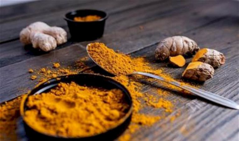 بهدف-خسارة-الوزن…-إليكم-الطريقة-المثلى-لاستهلاك-الكركم