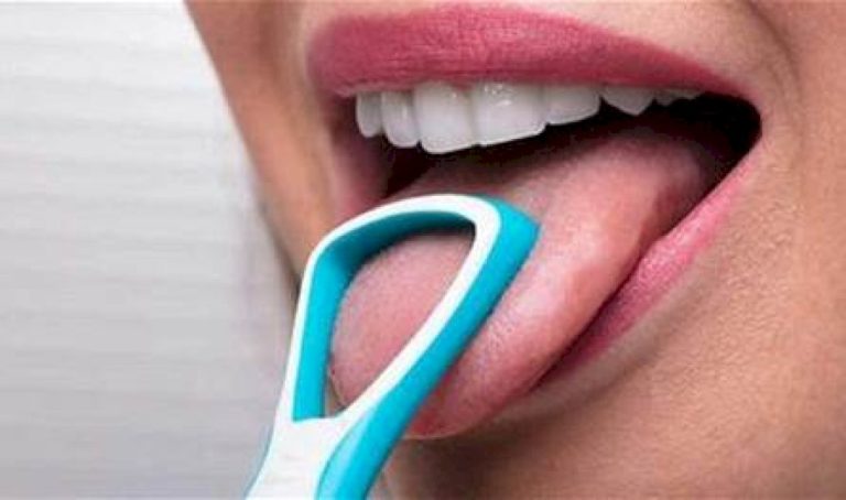 منها نقص الفيتامينات… 6 حالات صحية قد تكون كامنة وراء تغييرات اللسان منها-نقص-الفيتامينات…-6-حالات-صحية-قد-تكون-كامنة-وراء-تغييرات-اللسان