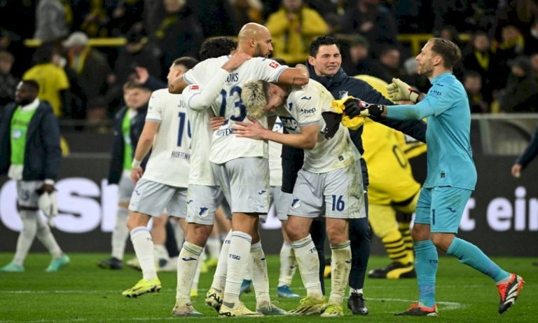 دورتموند يسقط على أرضه دورتموند-يسقط-على-أرضه