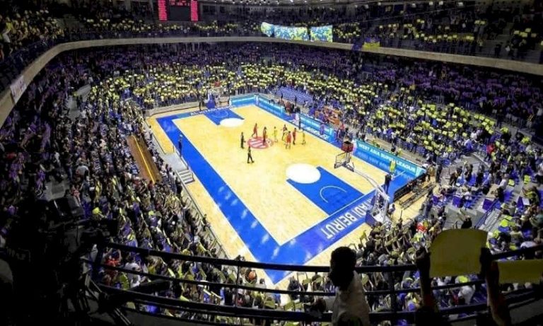 عقوبات-بحقّ-“الرياضي”-بعد-الإشكال-خلال-مباراة-“الحكمة”