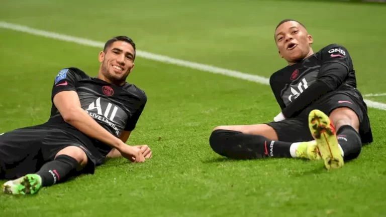 حكيمي يودع صديقه مبابي بفيديو مؤثر حكيمي-يودع-صديقه-مبابي-بفيديو-مؤثر