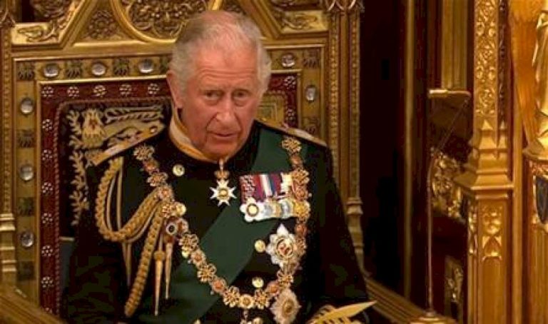 الملك تشارلز يكشف سراً عن حالته الصحية.. ما هو؟ الملك-تشارلز-يكشف-سراً-عن-حالته-الصحية.-ما-هو؟