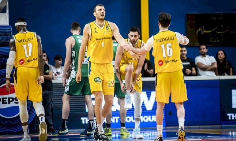 الرياضي-يتقدّم-2-–-1-على-الحكمة-في-السلسلة-النهائية