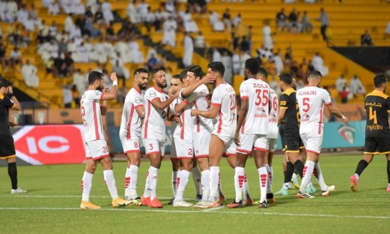 الكويت يتوج بلقب الدوري في كرة القدم الكويت-يتوج-بلقب-الدوري-في-كرة-القدم