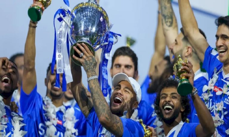 الهلال السعودي يدخل موسوعة “غينيس” الهلال-السعودي-يدخل-موسوعة-“غينيس”