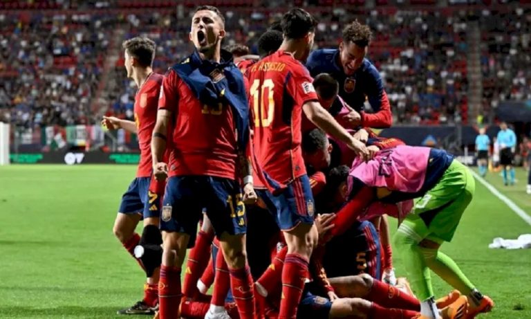 مدرب إسبانيا: بانتظارنا مباراة كبيرة أمام المنتخب الإيطالي مدرب-إسبانيا:-بانتظارنا-مباراة-كبيرة-أمام-المنتخب-الإيطالي