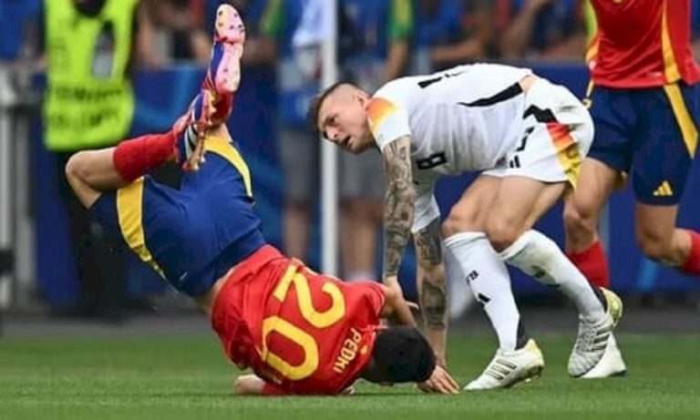 بيدري يردّ على اعتذار توني كروس بيدري-يردّ-على-اعتذار-توني-كروس