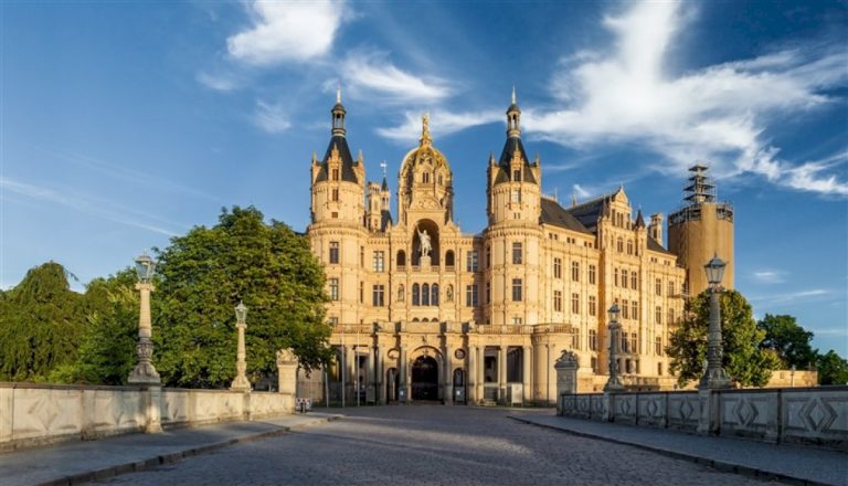 إدراج مدينة شفيرين بألمانيا في قائمة مواقع التراث العالمي إدراج-مدينة-شفيرين-بألمانيا-في-قائمة-مواقع-التراث-العالمي