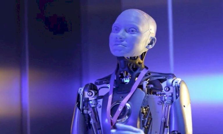 إطلاق-3-روبوتات-ذاتية-القيادة-لتوصيل-منتجات-المطاعم-والمحلات