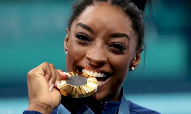لاعبة جمباز أحرزت 6 ميداليات ذهبية في الأولمبياد لاعبة-جمباز-أحرزت-6-ميداليات-ذهبية-في-الأولمبياد