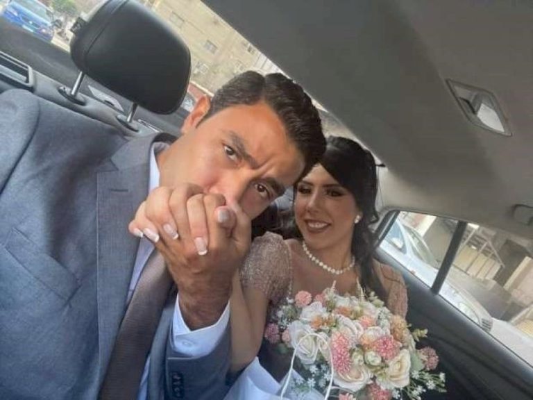 وفاة صادمة لمضيفة مصر للطيران.. وخطيبها ينعاها بكلمات مؤثرة وفاة-صادمة-لمضيفة-مصر-للطيران.-وخطيبها-ينعاها-بكلمات-مؤثرة