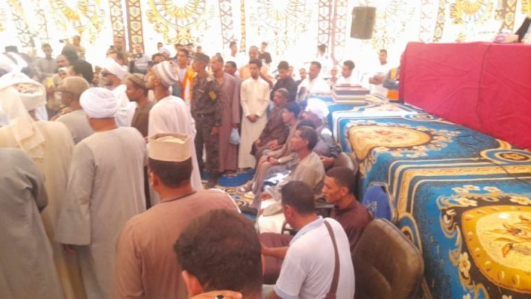 مشاهد مؤثرة بعد نهاية خصومة ثأرية في مصر.. مشاهد-مؤثرة-بعد-نهاية-خصومة-ثأرية-في-مصر.