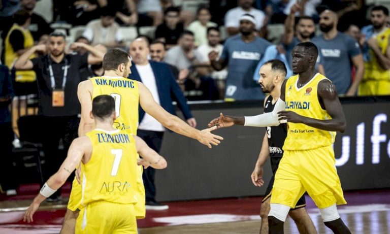 فوز ثمين للرياضي في بطولة كأس القارات فوز-ثمين-للرياضي-في-بطولة-كأس-القارات