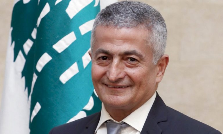 حرمان-موظفي-القطاع-العام-من-رواتبهم؟