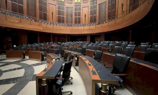 لجنة المال تتريّث في بتّ زيادة المساهمة بصندوق النقد لجنة-المال-تتريّث-في-بتّ-زيادة-المساهمة-بصندوق-النقد