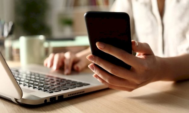 إعفاء-الهواتف-وأجهزة-الكمبيوتر-من-الرسوم-الجمركية