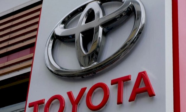 تويوتا-تخفض-توقعات-الأرباح-السنوية-بسبب-التعرفات-الأميركية