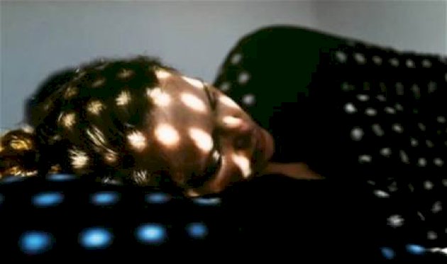 علامات تُنذر بتحول حالتك المزاجية إلى اكتئاب خطير.. احذر منها علامات-تُنذر-بتحول-حالتك-المزاجية-إلى-اكتئاب-خطير.-احذر-منها