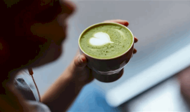 هل-تؤدي-الماتشا-إلى-تساقط-الشعر؟