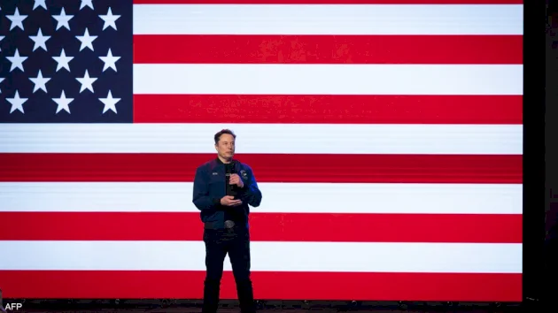 هل يصبح إيلون ماسك أول “تريليونير” في العالم؟ هل-يصبح-إيلون-ماسك-أول-“تريليونير”-في-العالم؟