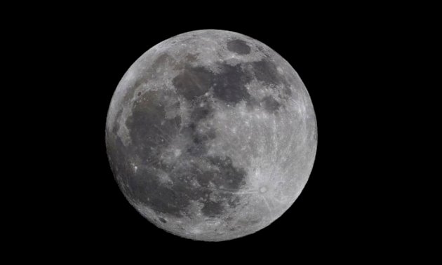 روسيا-تخطط-لتحويل-رمال-القمر-إلى-مواد-بناء