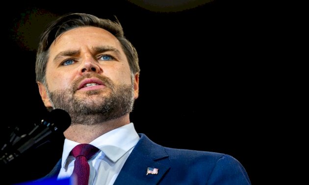 موكب نائب الرئيس الأميركي يتعرض لحادث سير موكب-نائب-الرئيس-الأميركي-يتعرض-لحادث-سير