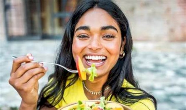 أطعمة-تساعد-على-إنتاج-"هرمون-السعادة".-ما-هي؟