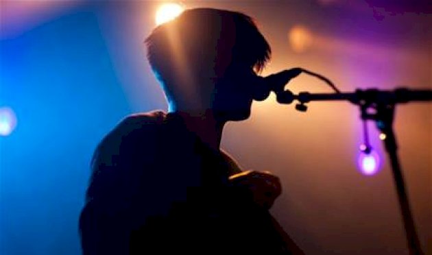 غياب عشر سنوات ثم رحيل مفاجئ… الوسط الفني يفقد هذا المطرب! (صورة) غياب-عشر-سنوات-ثم-رحيل-مفاجئ…-الوسط-الفني-يفقد-هذا-المطرب!-(صورة)