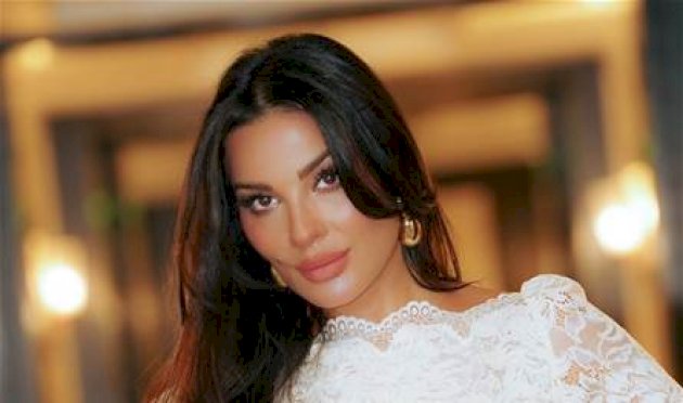 قبل تصوير حلقتها الأخيرة مع نيشان… بمن اتّصلت نادين نجيم؟ (فيديو) قبل-تصوير-حلقتها-الأخيرة-مع-نيشان…-بمن-اتّصلت-نادين-نجيم؟-(فيديو)