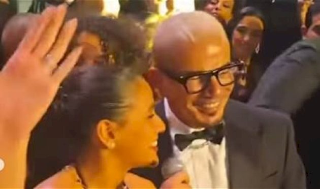 مدير أعمال عمرو دياب يحتفل بزفافه.. وابنته جنا تسرق الأضواء (فيديو) مدير-أعمال-عمرو-دياب-يحتفل-بزفافه.-وابنته-جنا-تسرق-الأضواء-(فيديو)