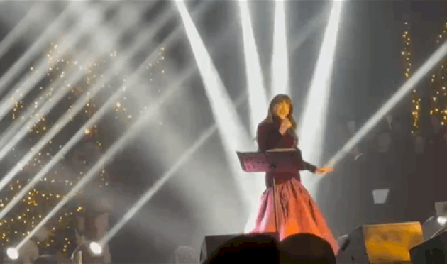 بالفيديو.. عبير نعمة في حفل ميلادي استثنائي في مغدوشة بالفيديو.-عبير-نعمة-في-حفل-ميلادي-استثنائي-في-مغدوشة