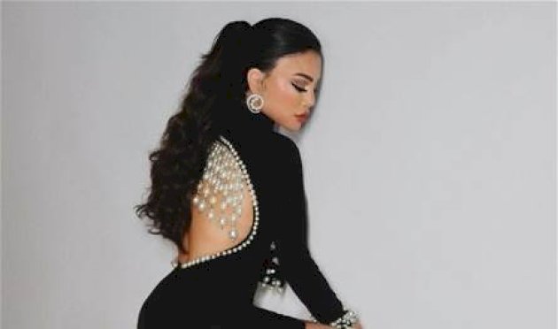 بالفيديو:-إطلالة-جريئة-لهيفاء-وهبي-في-عيد-الميلاد