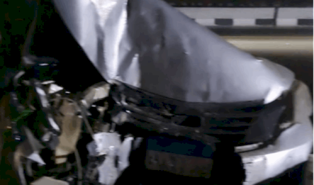 اصطدمت سيارته بسيارة أخرى.. فنان يتعرّض لحادث سير مروع وحالته خطرة (صور) اصطدمت-سيارته-بسيارة-أخرى.-فنان-يتعرّض-لحادث-سير-مروع-وحالته-خطرة-(صور)