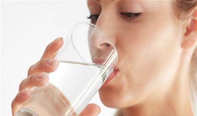 أهمية شرب الماء وتأثير الجفاف على الجسم أهمية-شرب-الماء-وتأثير-الجفاف-على-الجسم
