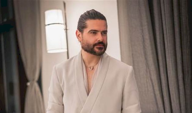 وقع-على-المسرح.-شاهدوا-ماذا-حصل-مع-ناصيف-زيتون-خلال-حفل-رأس-السنة-(فيديو)