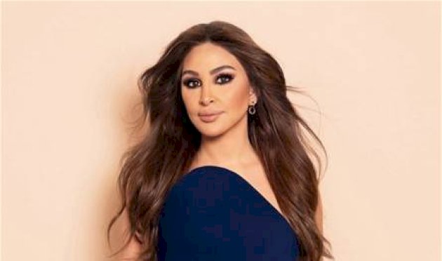 "هيدي إطلالة راس السنة؟".. إليسا تفاجئ الجمهور بحفلها في مصر وتتعرّض للانتقادات (فيديو) "هيدي-إطلالة-راس-السنة؟".-إليسا-تفاجئ-الجمهور-بحفلها-في-مصر-وتتعرّض-للانتقادات-(فيديو)