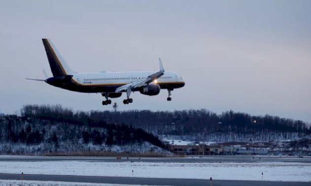 طائرة تقل الرئيس الفنزويلي “المعتقل” تصل إلى نيويورك طائرة-تقل-الرئيس-الفنزويلي-“المعتقل”-تصل-إلى-نيويورك