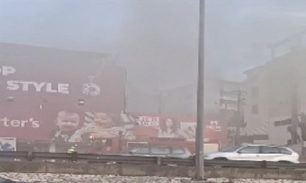 بالفيديو:-حريق-قبل-مفرق-غزير-–-كسروان