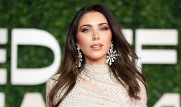 في قصر قديم في لبنان.. شقيق دانييلا رحمة يطلب يد حبيبته ملكة جمال استراليا السابقة للزواج (فيديو) في-قصر-قديم-في-لبنان.-شقيق-دانييلا-رحمة-يطلب-يد-حبيبته-ملكة-جمال-استراليا-السابقة-للزواج-(فيديو)