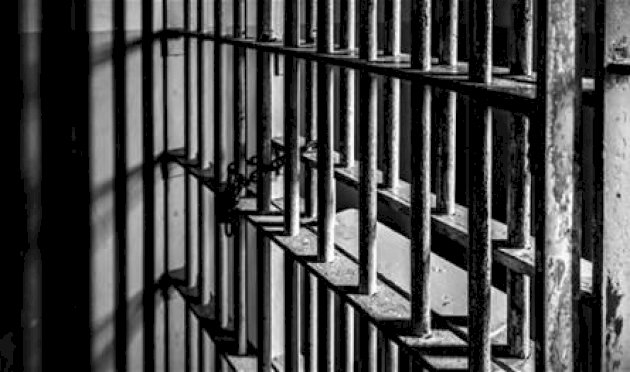 بالصورة…-الحكم-بسجن-فنان-عربيّ-بسبب-كلمات-أغنيته