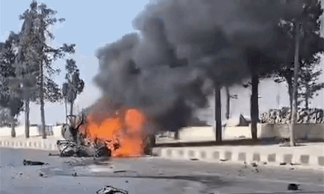 استهداف مركبة تابعة لوزارة الدفاع السورية على طريق حلب استهداف-مركبة-تابعة-لوزارة-الدفاع-السورية-على-طريق-حلب