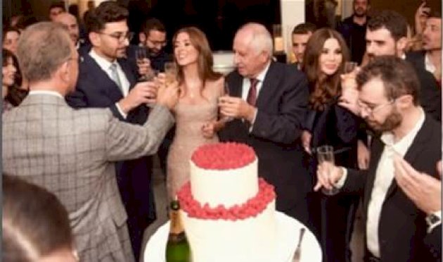 بالصور والفيديو… منى أبو حمزة تحتفل بخطوبة إبنتها ياسمين بالصور-والفيديو…-منى-أبو-حمزة-تحتفل-بخطوبة-إبنتها-ياسمين