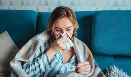 هل-يجب-تجويع-المصاب-بالحمّى-وإطعام-مريض-الزكام؟