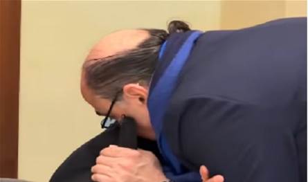 بالفيديو…-أسامة-وغسان-الرحباني-يُقدّمان-العزاء-للسيّدة-فيروز