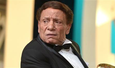 غادر-المسرح.-تفاصيل-شجار-عادل-إمام-وابنه-رامي-(فيديو)