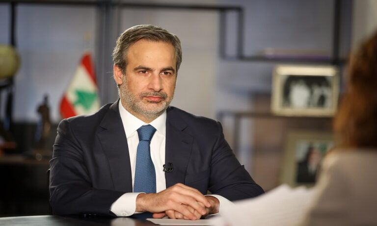 بن-فرحان-يلتقي-معوض