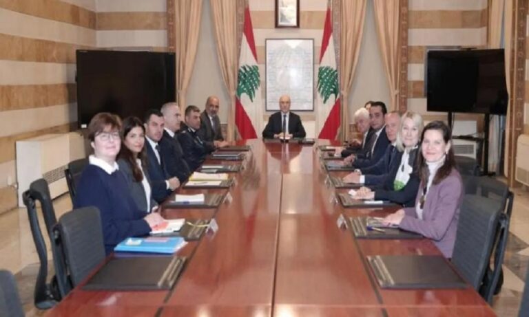 خطة عودة النازحين بين الحجار ووفد أممي خطة-عودة-النازحين-بين-الحجار-ووفد-أممي