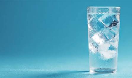 كيف يحرق الجسم 8 سعرات حرارية مقابل كل كوب ماء بارد؟ كيف-يحرق-الجسم-8-سعرات-حرارية-مقابل-كل-كوب-ماء-بارد؟